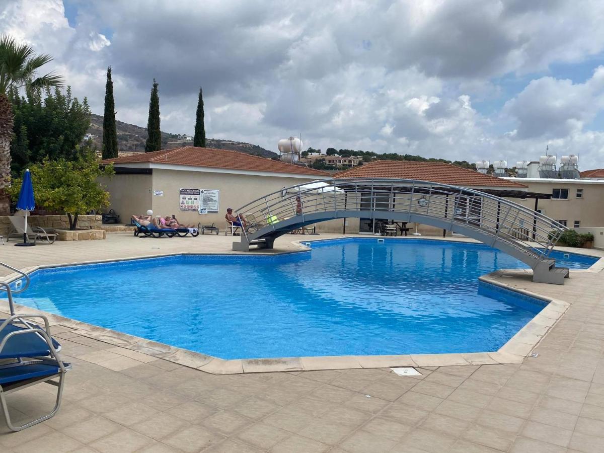 Peyia Resort Apartment Exterior photo